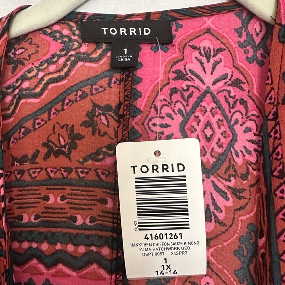 Torrid Pink, Orange and Dark Green Patterned Kimono Size 1X NWT - Picture 6 of 6